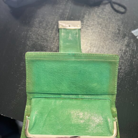 L.A.M.B. by Gwen Stefani Green Leather Wallet - Picture 4 of 7